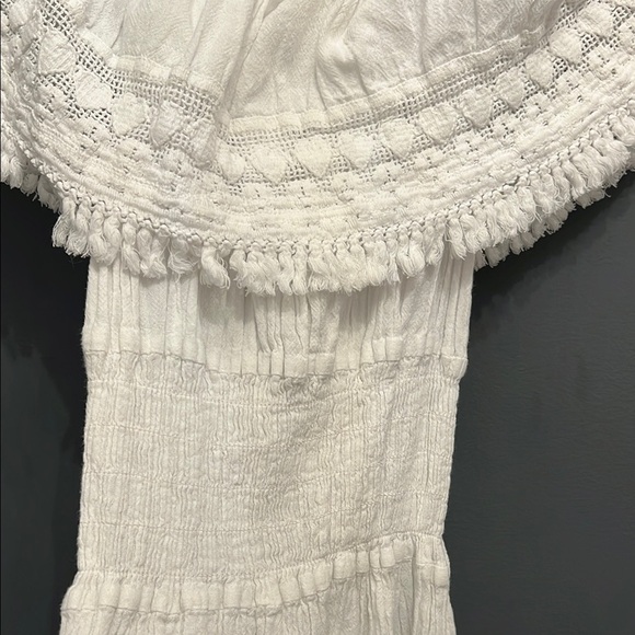 Constance Off-Shoulder Maxi Dress - Picture 7 of 8